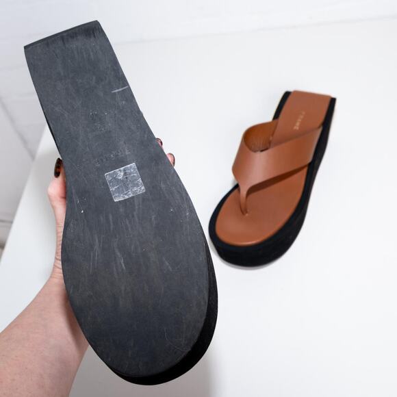 Frame Leather Platform Sandals - Picture 5 of 5